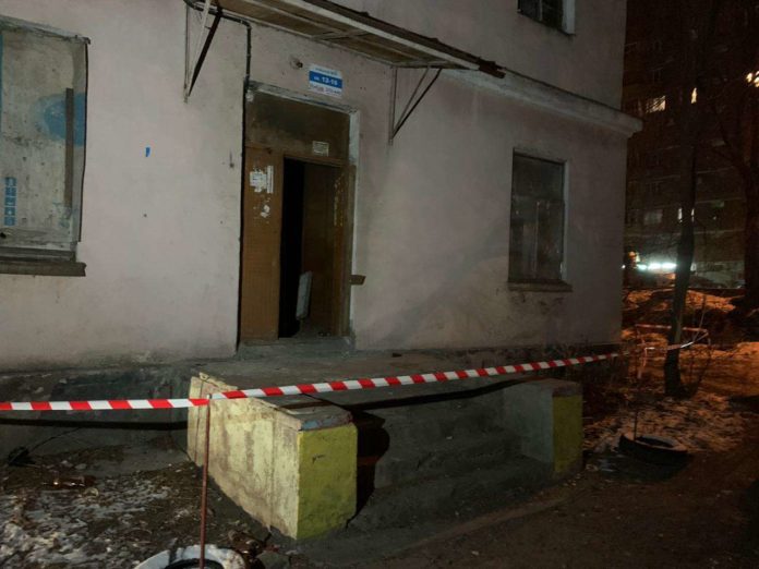 Аварийное здание оцепили и отключили от электричества. Фото: adm-ussuriisk.ru