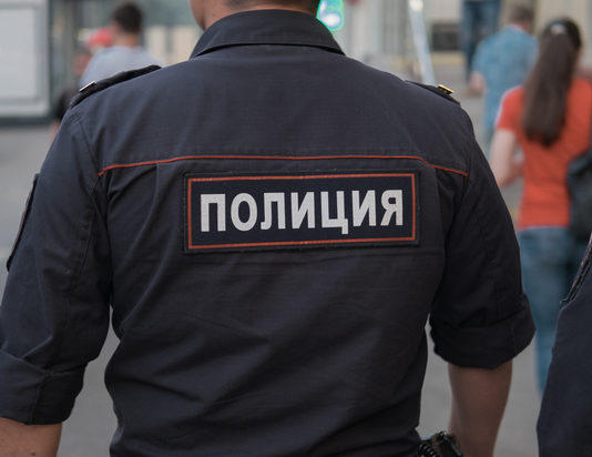 Полицейского признали виновным в подбрасывании наркотиков. Фото: mk.ru