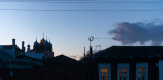 В Рязани зафиксировали чрезмерное содержание диоксида азота, взвешенных веществ и сероуглерода. Фото: varlamov.ru