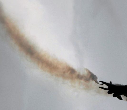МИГ-29 разбился во время учебного полета. Фото: vedomosti.ru