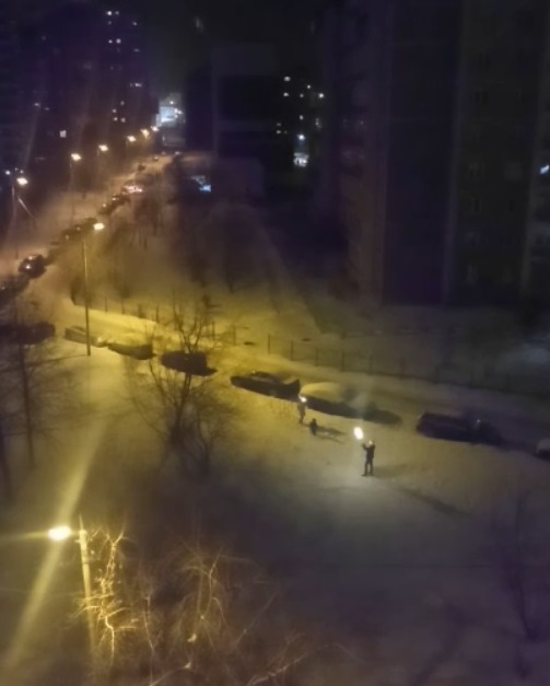 Рядом со стрелком находился маленький ребенок. Скриншот: Инцидент Екатеринбург