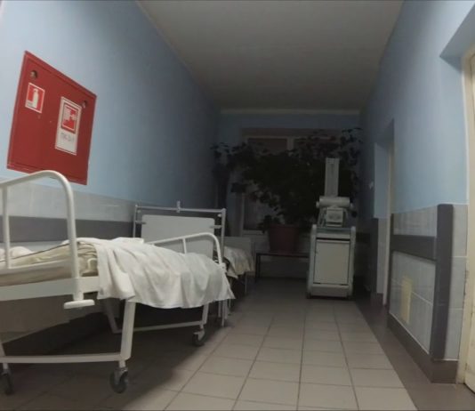 коридор больницы, медучреждение