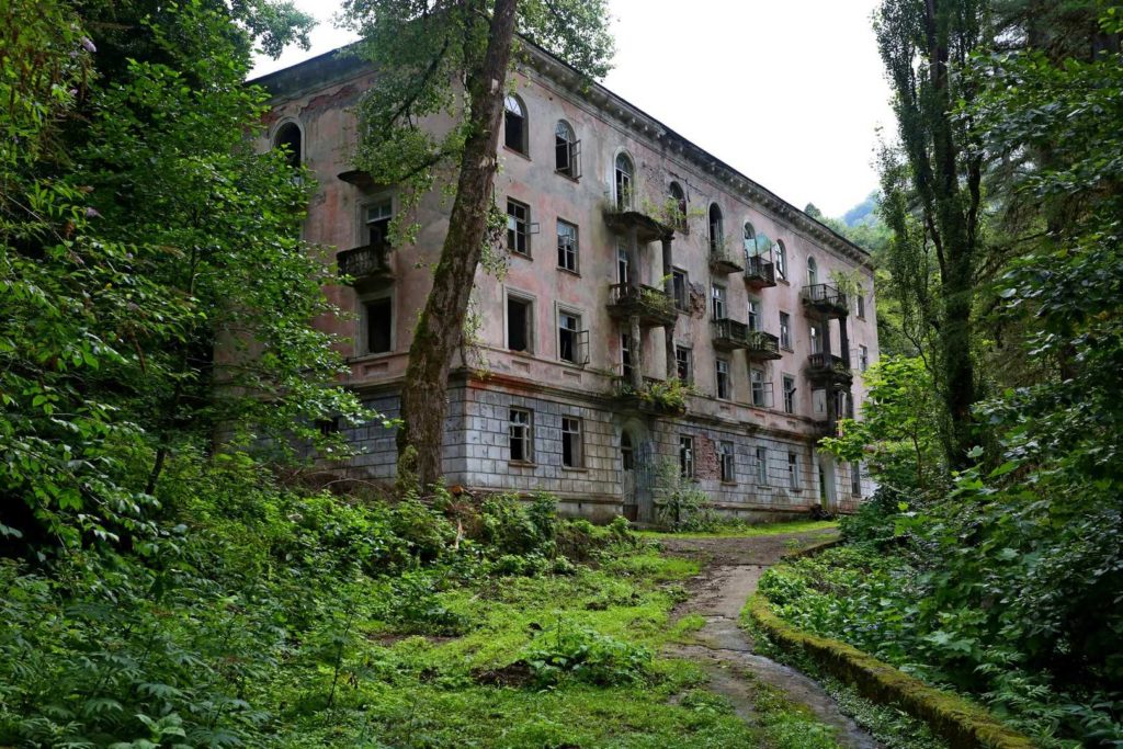 Абхазия через 25 лет после войны