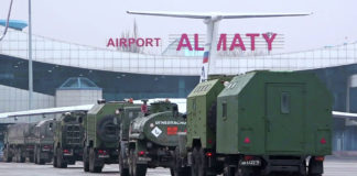 Российская военная техника на аэродроме в Алма-Ате
