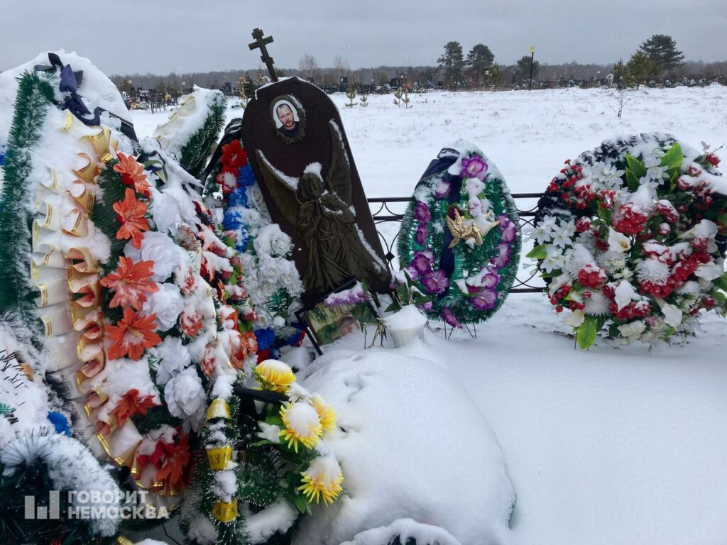 30 могил на одном кладбище: в Томске появилась целая аллея погибших в СВО.  ФОТО