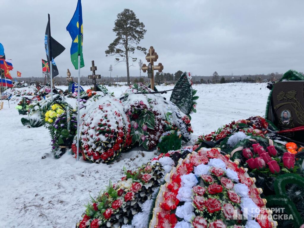 30 могил на одном кладбище: в Томске появилась целая аллея погибших в СВО.  ФОТО